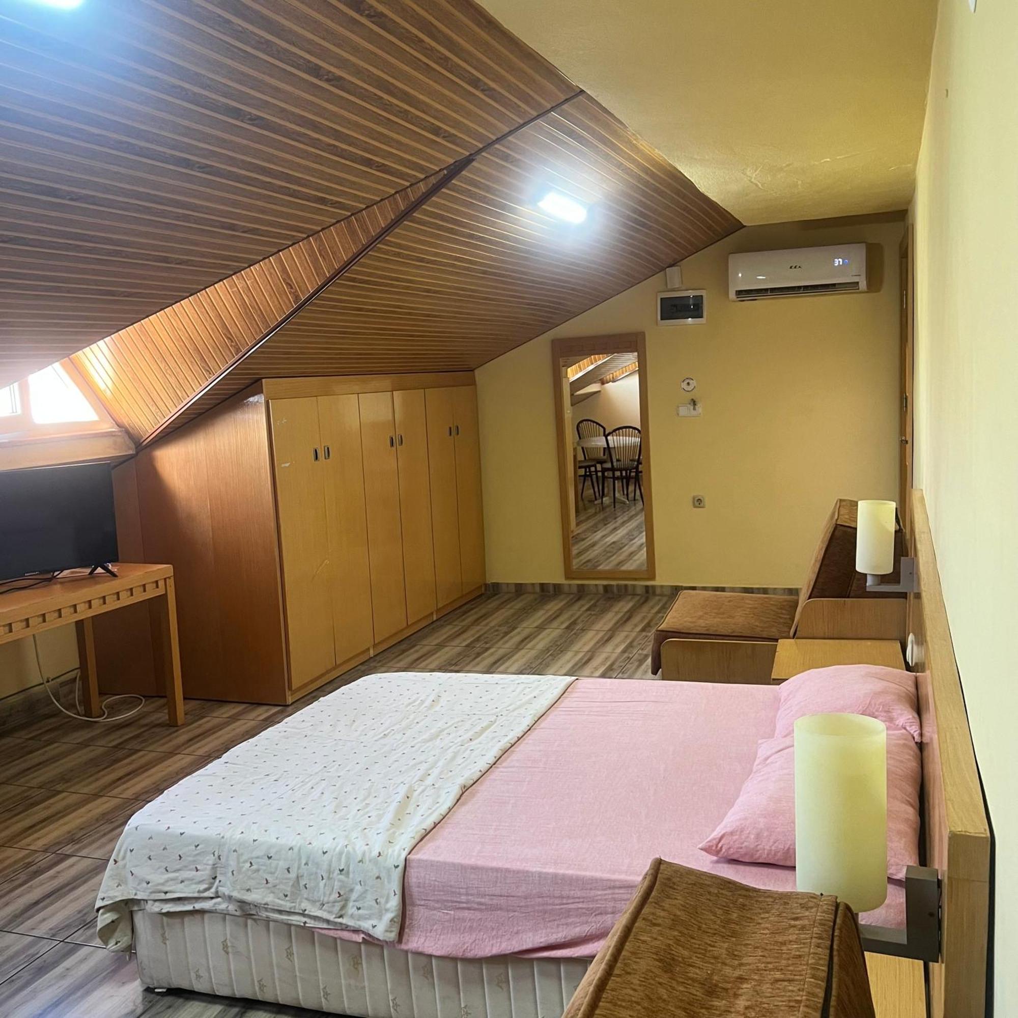 Hotel de apartamente Esma