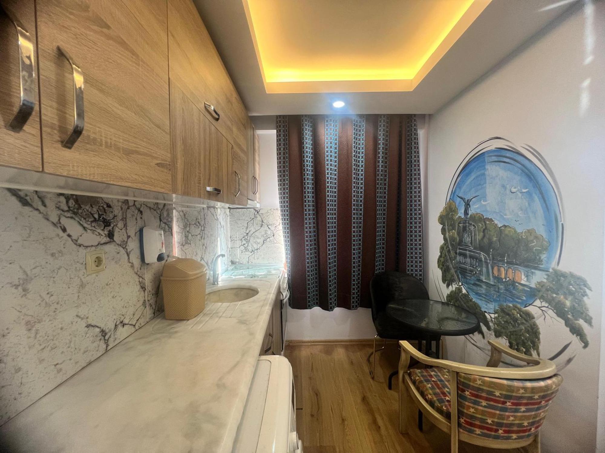 Esma Aparthotel *